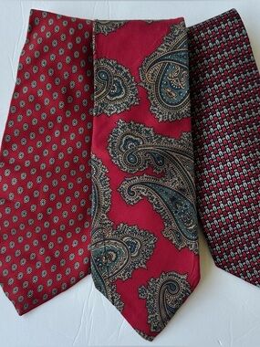 Vintage Silk Tie Bundle (3) Paisley and Patterned Neckties Retro Menswear